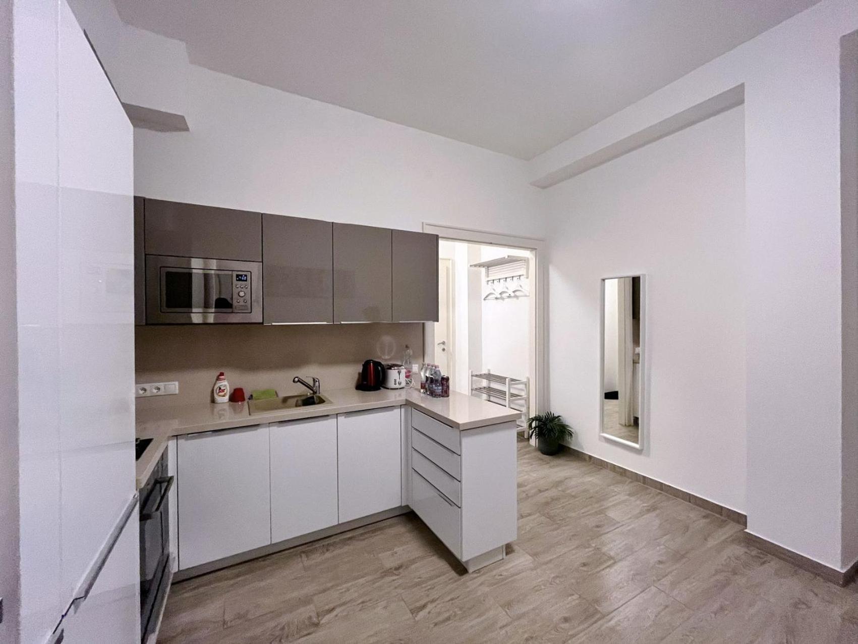 Boutique Family Apartment In The Heart Of City Budapest Bagian luar foto