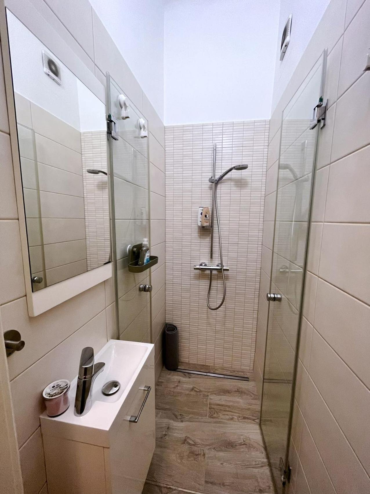 Boutique Family Apartment In The Heart Of City Budapest Bagian luar foto