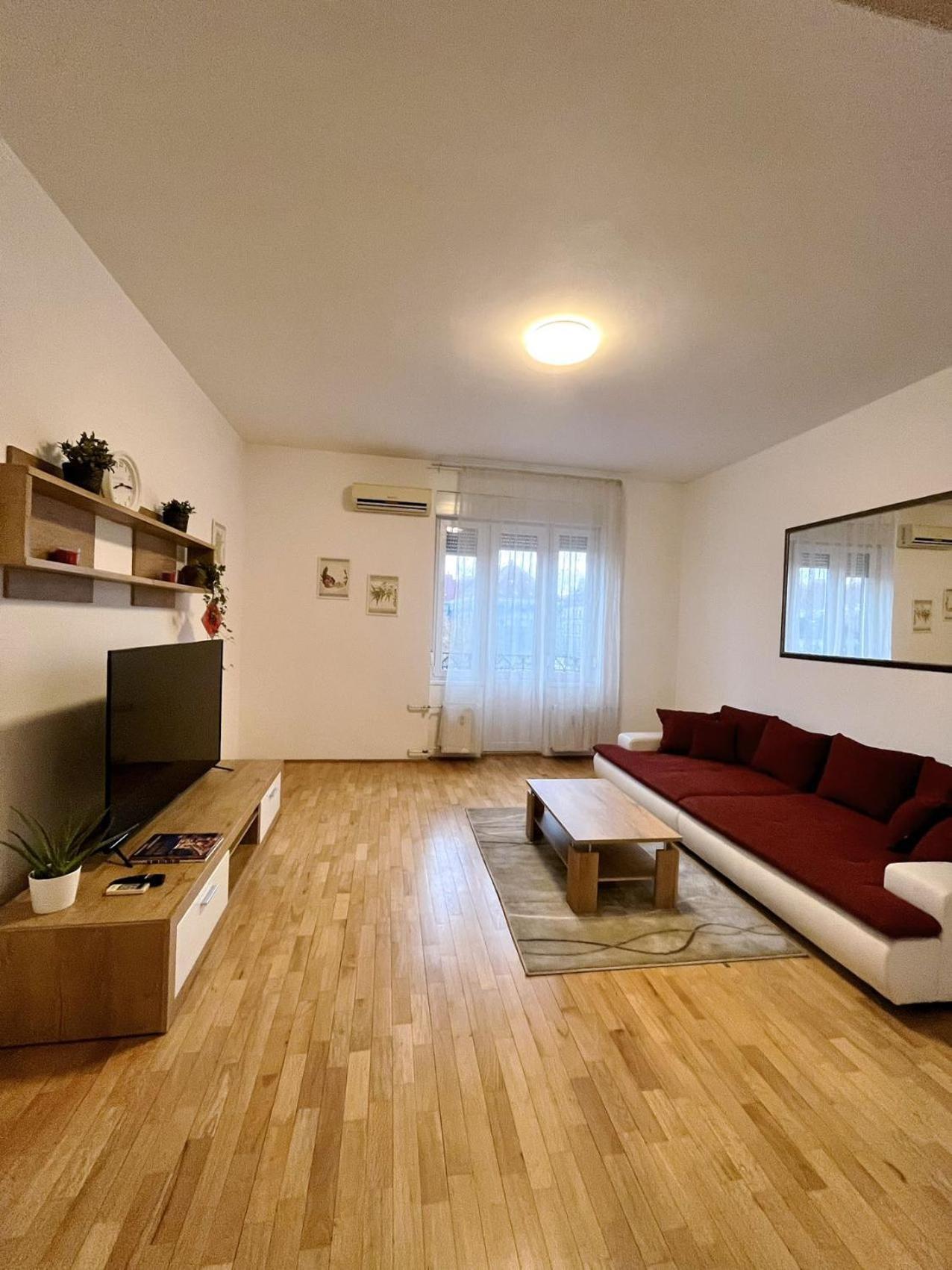 Boutique Family Apartment In The Heart Of City Budapest Bagian luar foto